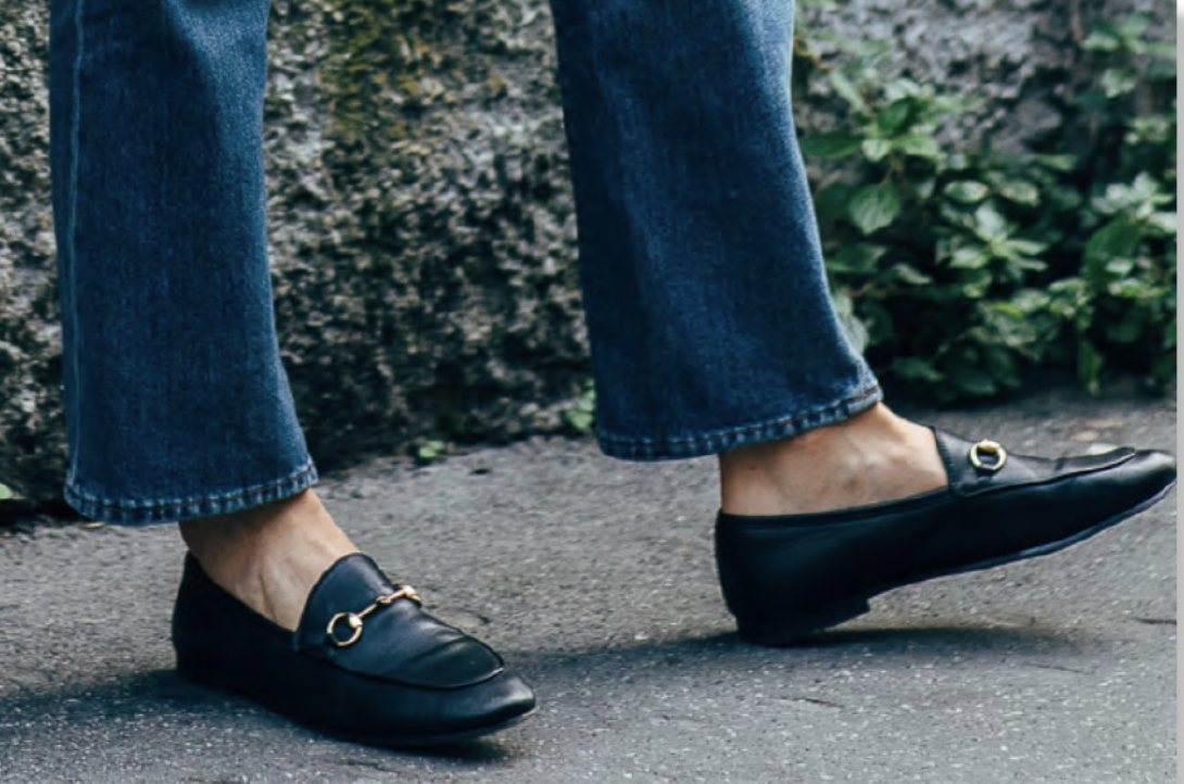 The 10 Pairs of Shoes That Go With Everything - In The Groove